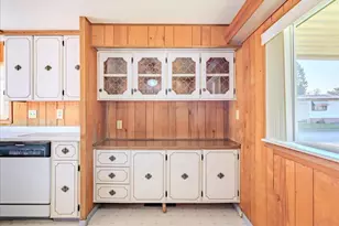 2163 47th Ct NE, Salem, OR 97305 - Photo 12