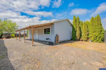 355 Central Av, Lebanon, OR 97355 - Photo 32
