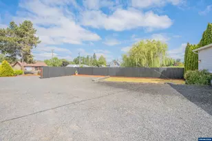 355 Central Ave, Lebanon, OR 97355 - Photo 30