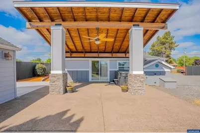 355 Central Av, Lebanon, OR 97355 - Photo 2
