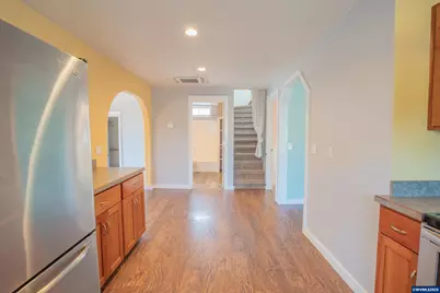 355 Central Av, Lebanon, OR 97355 - Photo 8