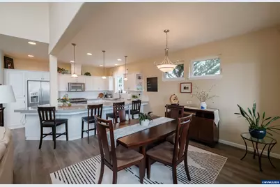 2835 Fillmore Av NW, Salem, OR 97304 - Photo 16