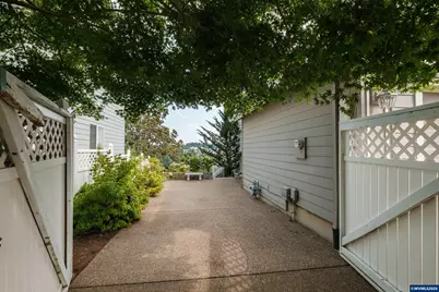 2835 Fillmore Av NW, Salem, OR 97304 - Photo 28