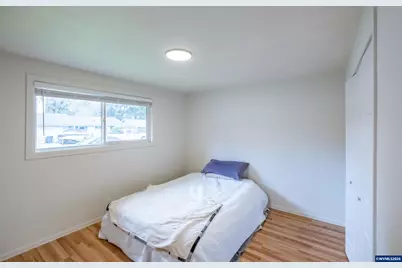 634 NW E Thornton Lake Dr, Albany, OR 97321 - Photo 16