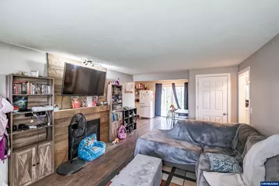 634 NW E Thornton Lake Dr, Albany, OR 97321 - Photo 24