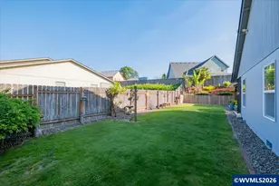3221 NE Siuslaw Ave, Albany, OR 97321 - Photo 46