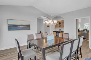 1395 West Meadows Dr NW, Salem, OR 97304 - Photo 8