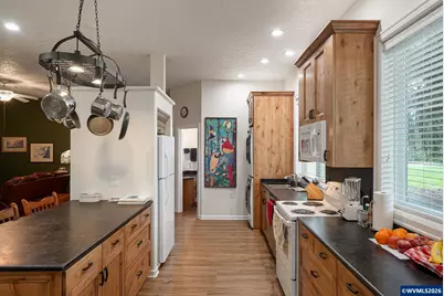 8732 Wildlife Ln SE, Salem, OR 97317 - Photo 18