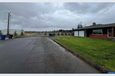 1256 Jays NE Dr, Keizer, OR 97303 - Photo 2
