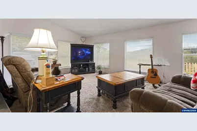 33150 Mount Pleasant Rd, Lebanon, OR 97355 - Photo 8