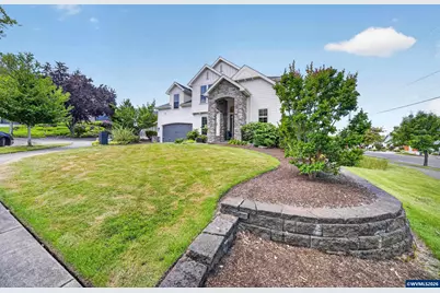 1750 SW Pinehurst Pl, Corvallis, OR 97333 - Photo 2