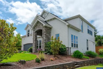 1750 SW Pinehurst Pl, Corvallis, OR 97333 - Photo 2