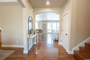 1750 SW Pinehurst Pl, Corvallis, OR 97333 - Photo 20