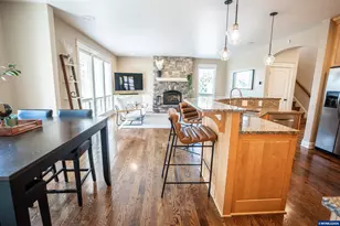 1750 SW Pinehurst Pl, Corvallis, OR 97333 - Photo 10