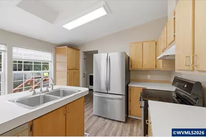 905 Mountain View Rd, Sweet Home, OR 97386 - Photo 12