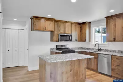 4425 Knotty Pine Ct, Sweet Home, OR 97386 - Photo 10