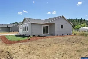 4425 Knotty Pne Ct, Sweet Home, OR 97386 - Photo 4