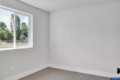 4425 Knotty Pine Ct, Sweet Home, OR 97386 - Photo 16