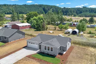 4425 Knotty Pne Ct, Sweet Home, OR 97386 - Photo 26