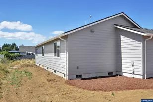 4425 Knotty Pne Ct, Sweet Home, OR 97386 - Photo 6