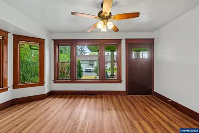301 Orchard St, Silverton, OR 97381 - Photo 10