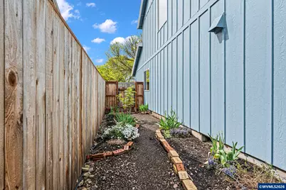 365 Casting St SE, Albany, OR 97322 - Photo 40