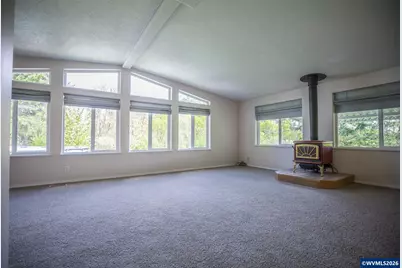 10693 Southview Lp SE, Jefferson, OR 97352 - Photo 4