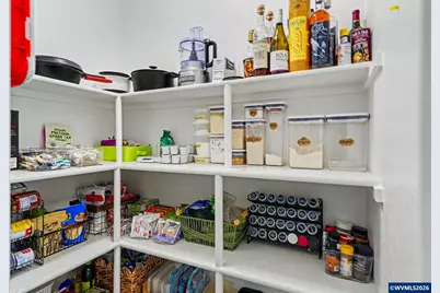 1863 SE Mulberry Av, Dallas, OR 97338 - Photo 14