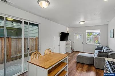 1863 SE Mulberry Av, Dallas, OR 97338 - Photo 12