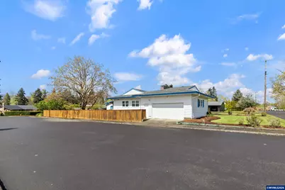 693 SW Hayter St, Dallas, OR 97338 - Photo 38