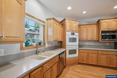 724 Lost Ln N, Keizer, OR 97303 - Photo 10