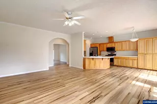 1615 Sisters Ct NW, Salem, OR 97304 - Photo 4