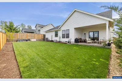 835 Reagan St, Mount Angel, OR 97362 - Photo 38