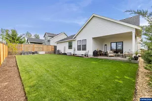 835 Reagan St, Mount Angel, OR 97362 - Photo 38