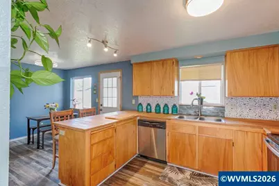 1218 SW Bryson St, Dallas, OR 97338 - Photo 12