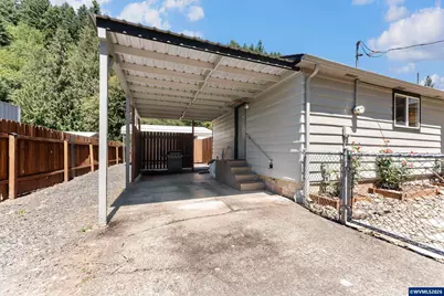 42705 North River Dr, Sweet Home, OR 97386 - Photo 8