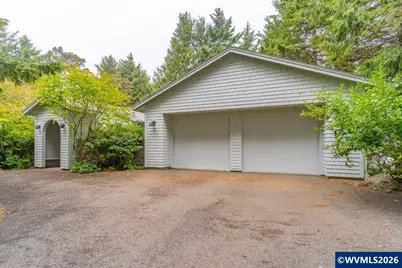 108 Ridge Crest Rd, Gleneden Beach, OR 97388 - Photo 2