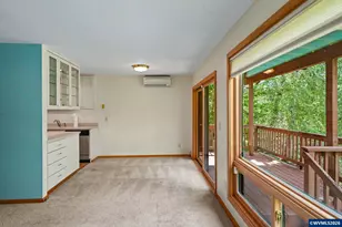 2465 Crestview Dr S, Salem, OR 97302 - Photo 10