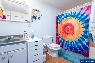 705 W B St, Lebanon, OR 97355 - Photo 24