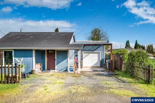 705 W B St, Lebanon, OR 97355 - Photo 4