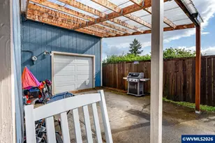705 W B St, Lebanon, OR 97355 - Photo 6