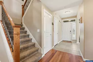 301 SW Bell Dr, Dallas, OR 97338 - Photo 2