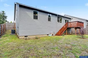415 NW 6th St, Willamina, OR 97396 - Photo 32