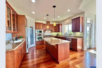 3670 NW Goldfinch Dr, Corvallis, OR 97330 - Photo 4