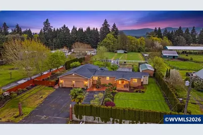 23501 NE Sunnycrest Rd, Newberg, OR 97132 - Photo 1