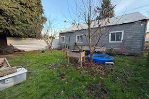 1018 7th St NW, Salem, OR 97304 - Photo 16