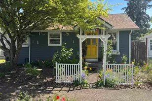 1018 7th St NW, Salem, OR 97304 - Photo 2