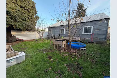 1018 7th St NW, Salem, OR 97304 - Photo 14