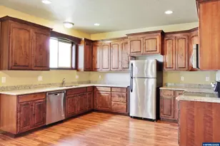 3571 Anchor Ct NE, Salem, OR 97305 - Photo 14