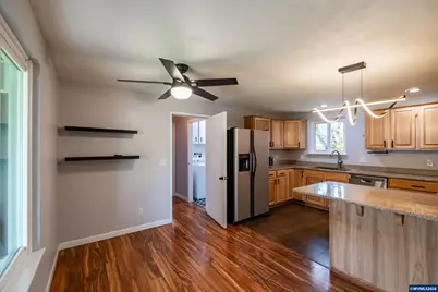 317 Vincent St, Philomath, OR 97370 - Photo 16